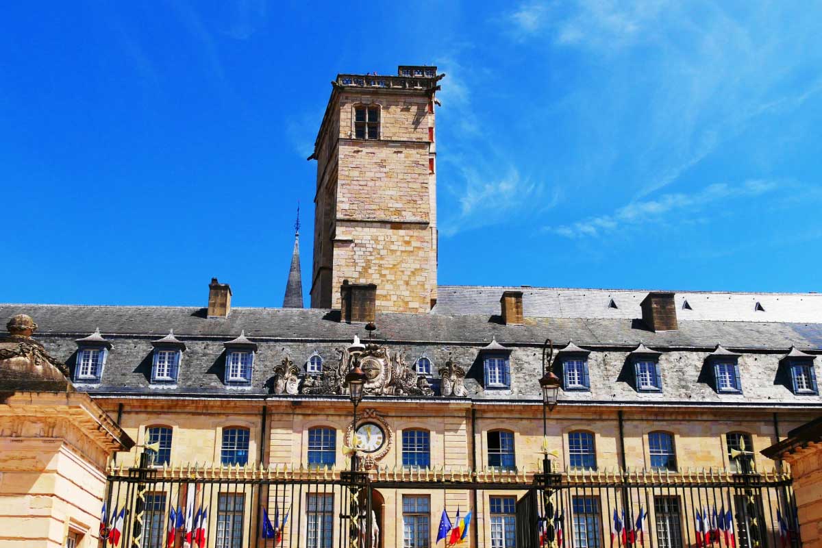 La Tour Philippe le Bon dominant Dijon