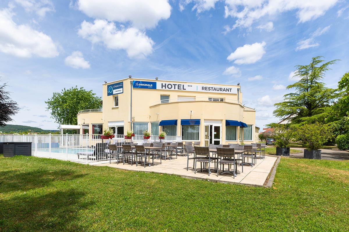 L'hôtel L'Ormichal, sa façade et ses abords à Marsannay-la-Côte